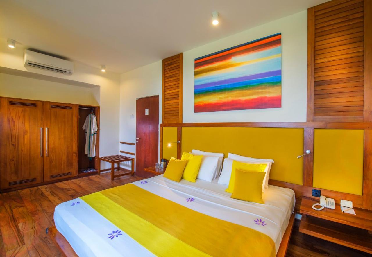 Mermaid Hotel & Club Kalutara Bagian luar foto