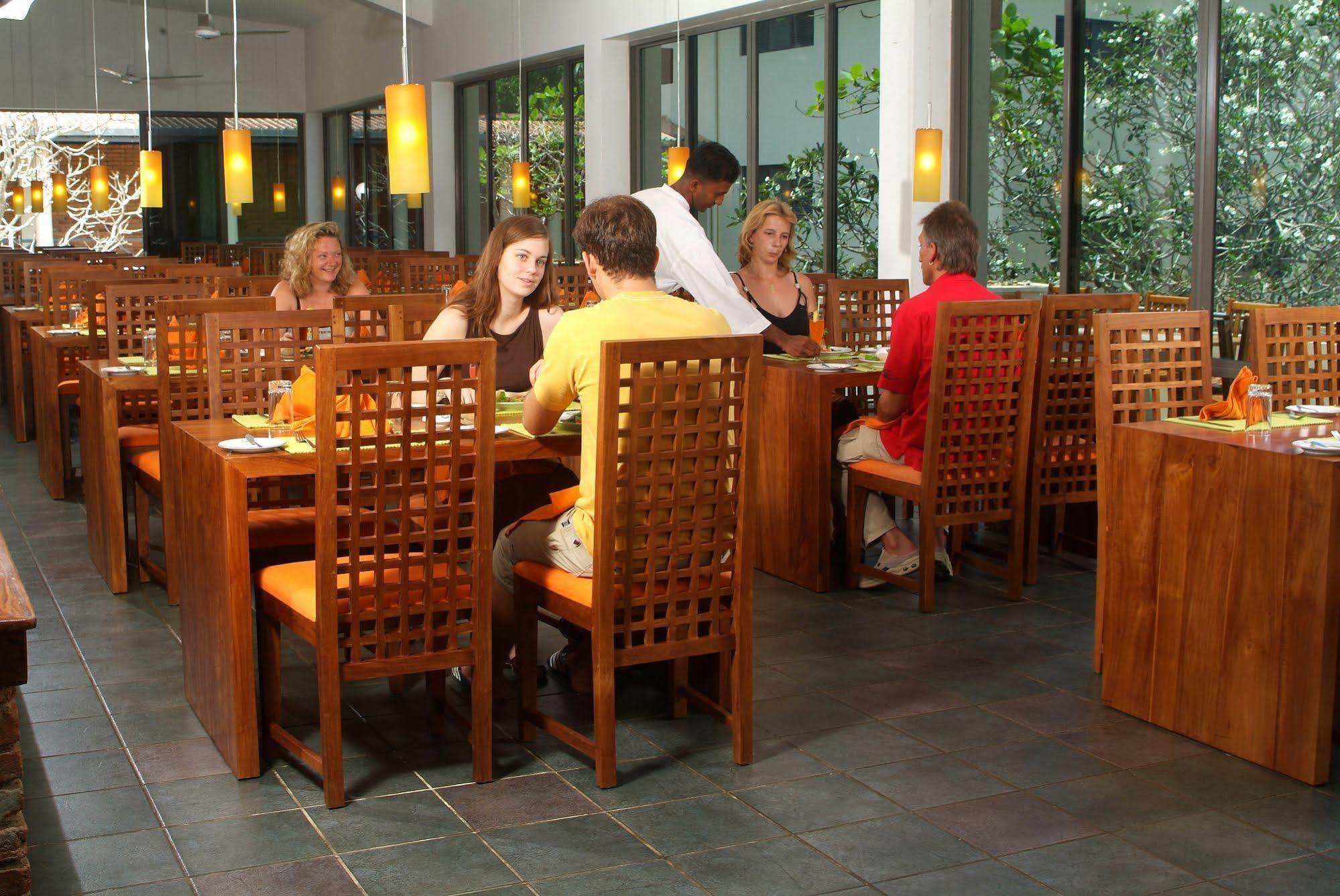 Mermaid Hotel & Club Kalutara Bagian luar foto