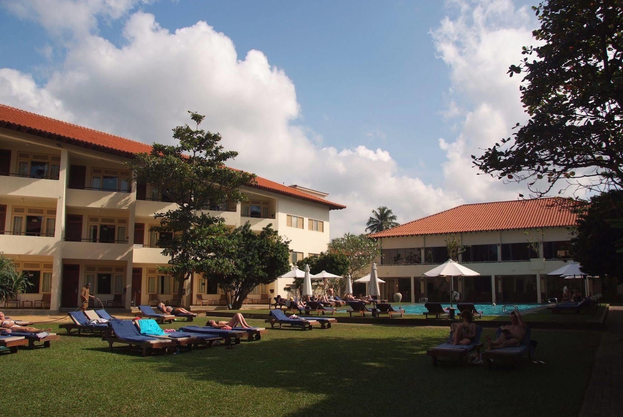 Mermaid Hotel & Club Kalutara Bagian luar foto