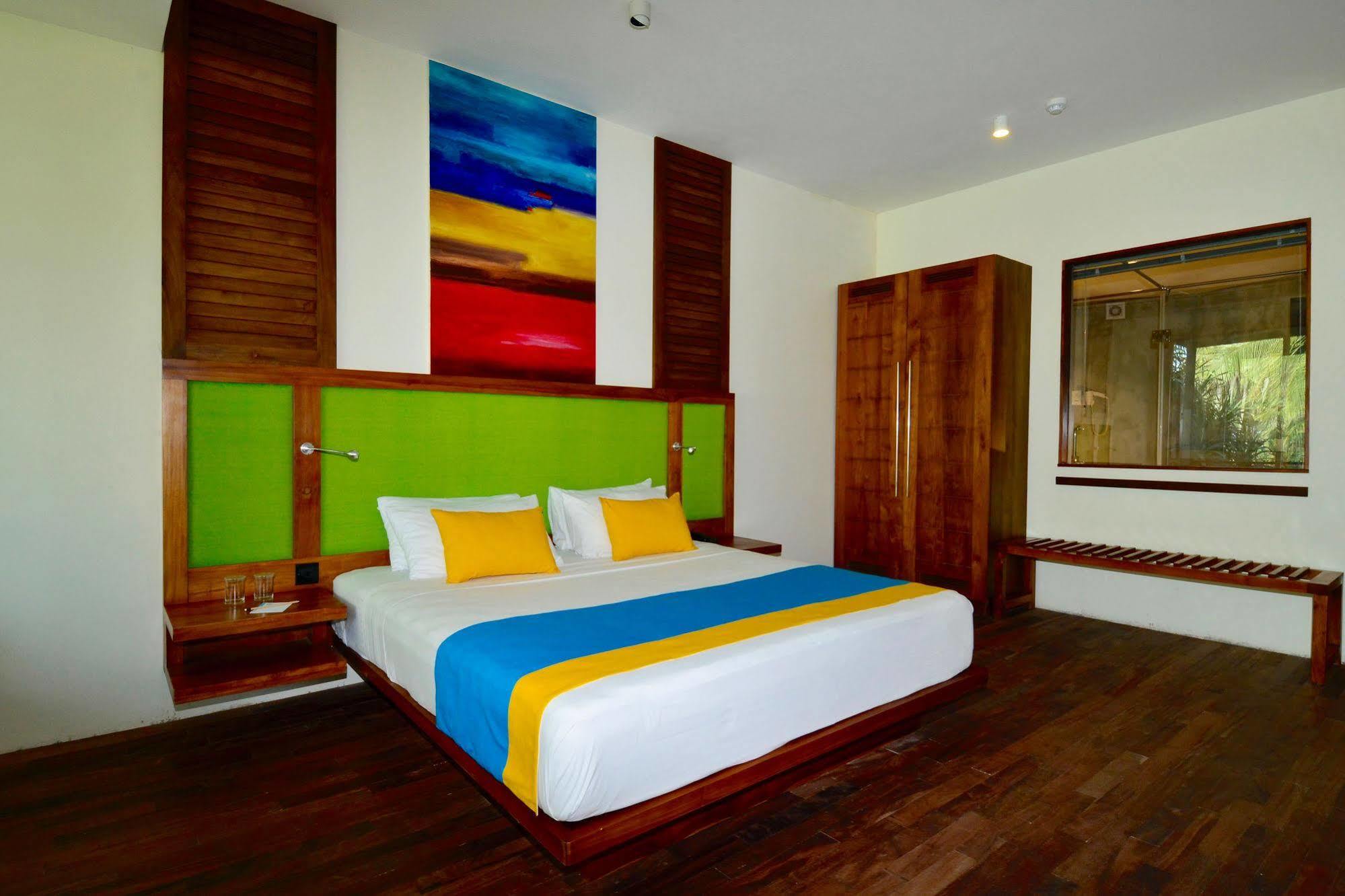 Mermaid Hotel & Club Kalutara Bagian luar foto